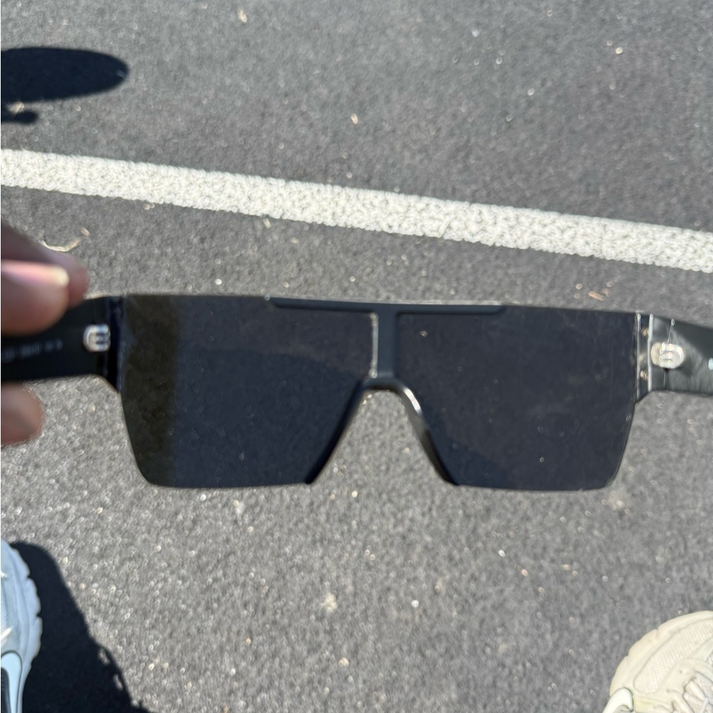 Black Rectangular Sunglasses - image 1